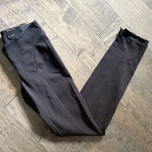 Express Women’s Black Low Rise Skinny Pant